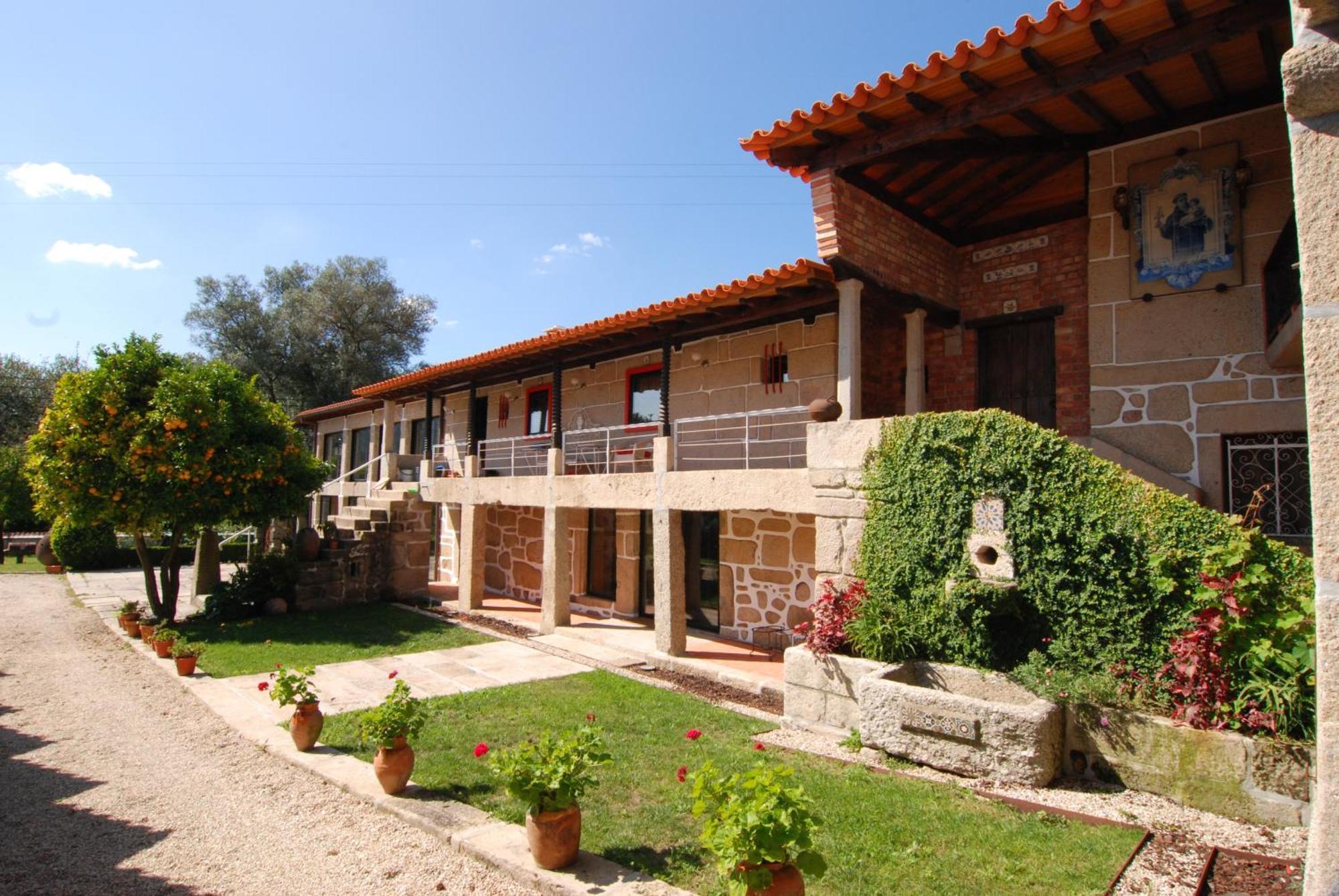 1720 Quinta Da Cancela - Winery & Farmhouse Guimarães Extérieur photo
