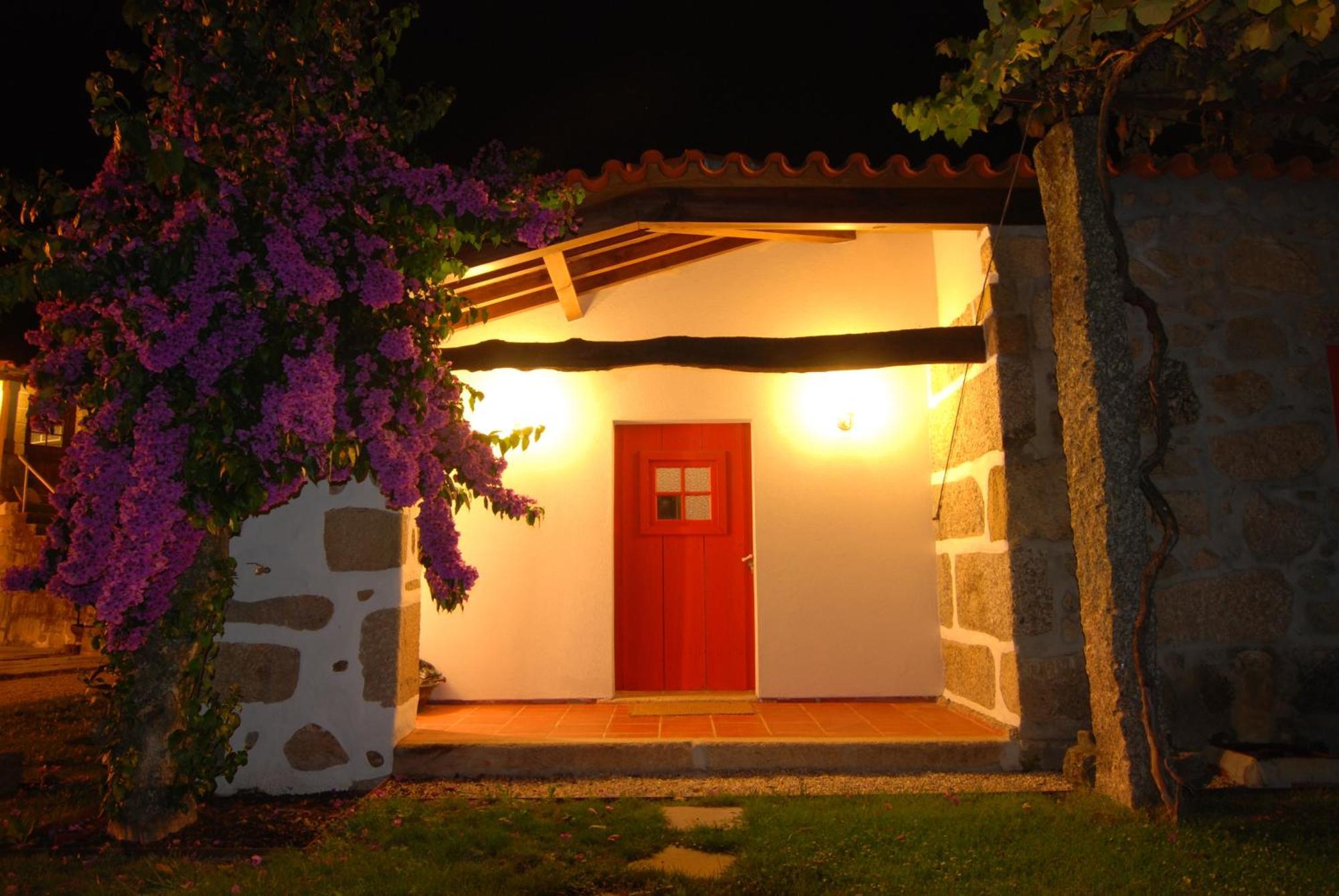 1720 Quinta Da Cancela - Winery & Farmhouse Guimarães Extérieur photo