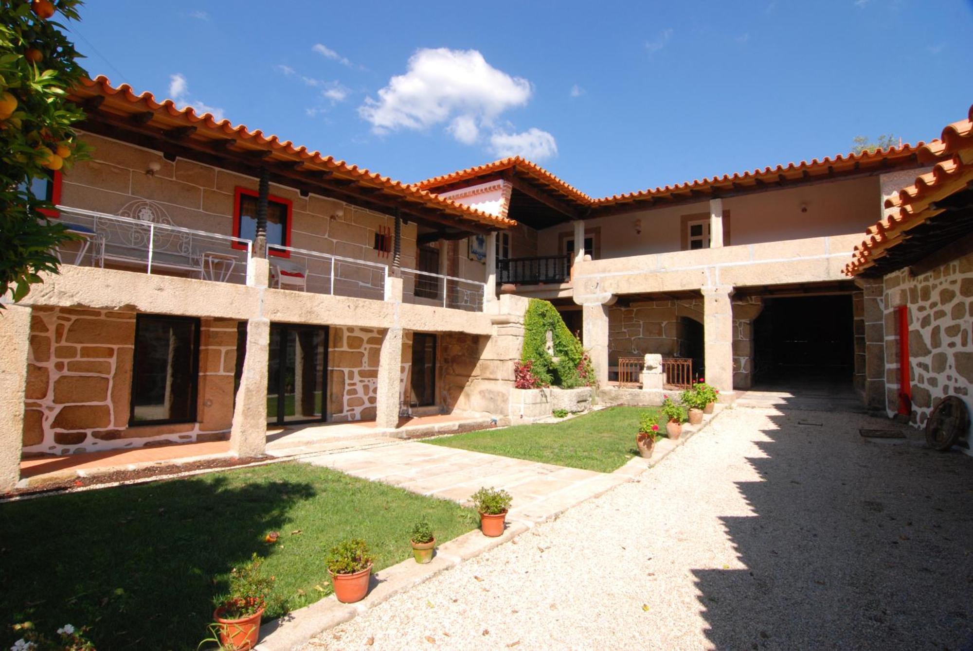 1720 Quinta Da Cancela - Winery & Farmhouse Guimarães Extérieur photo