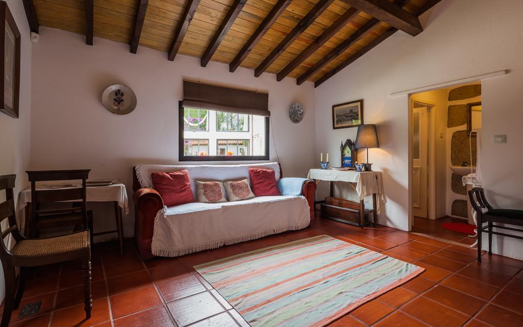1720 Quinta Da Cancela - Winery & Farmhouse Guimarães Chambre photo